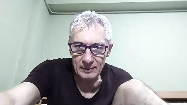 BIGUNCUTHARDCOCK online show from October 2025 02:48:02 AM