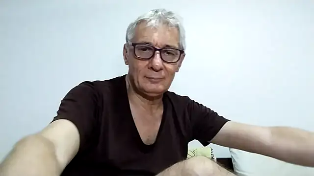 BIGUNCUTHARDCOCK online show from February 2026 02:14:01 PM