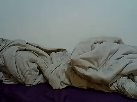 Giannah01 online show from September 2025 12:05:01 AM