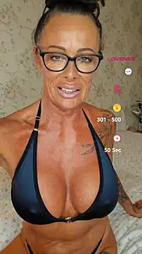 Snapshot of Misses-Cougar chatting on June 2026 08:04:02 AM Misses-Cougar online show from June 2026 08:04:02 AM