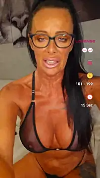 Snapshot of Misses-Cougar chatting on July 2026 07:04:02 AM Misses-Cougar online show from July 2026 07:04:02 AM