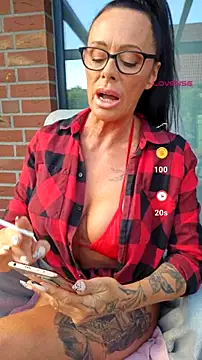 Snapshot of Misses-Cougar chatting on July 2026 07:02:01 AM Misses-Cougar online show from July 2026 07:02:01 AM