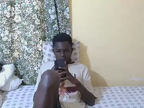 Snapshot of large_blackdick chatting on September 2025 02:51:02 PM large blackdick online show from September 2025 02:51:02 PM