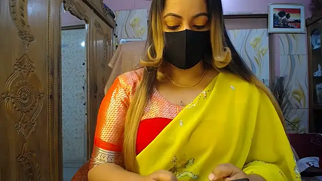 SohanaSabaSexy online show from December 2025 01:00:01 AM