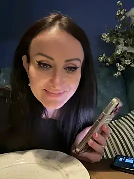 Snapshot of _AHHA_ chatting on January 2025 11:34:02 AM AHHA online show from January 2025 11:34:02 AM