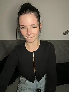 RoxiBlack online show from March 2026 06:04:01 PM