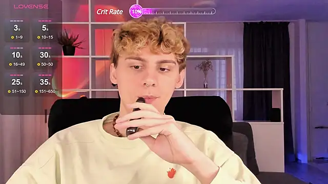 Snapshot of sunnyburn_boy chatting on February 2025 05:47:02 AM sunnyburn boy online show from February 2025 05:47:02 AM