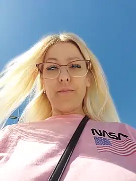 blondyruby online show from February 2026 12:47:02 PM