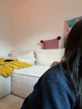  Juliette online show from February 2026 04:37:02 PM