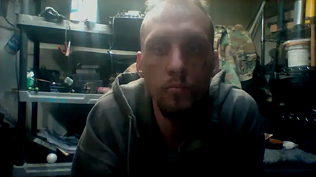 Snapshot of Aaronbp chatting on November 2025 04:29:02 AM Aaronbp online show from November 2025 04:29:02 AM