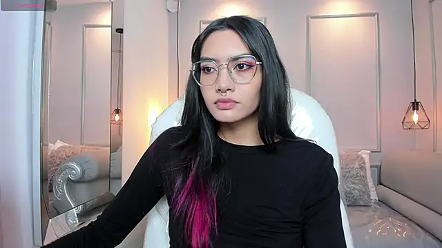 AzuraKindong online show from November 2025 07:04:02 PM