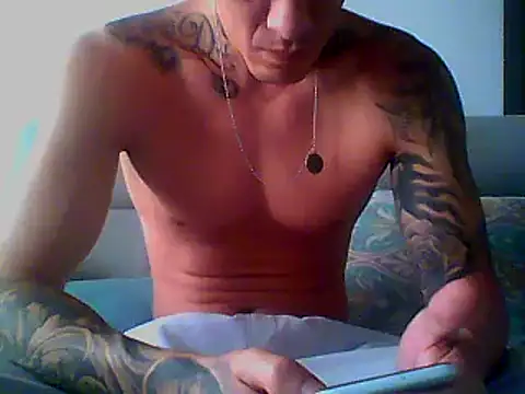 Skater29xx2 online show from February 2025 03:10:01 PM