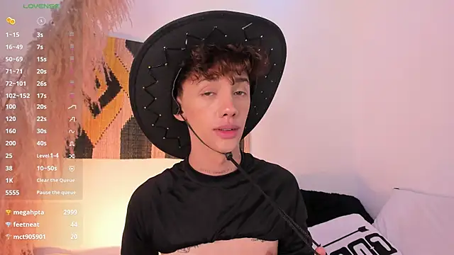 Tomy Rox online show from February 2025 11:04:02 PM