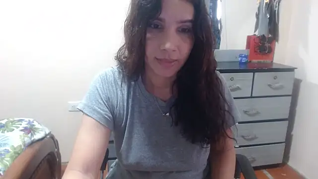 Snapshot of Ainhoa-hot chatting on April 2026 07:42:01 PM Ainhoa-hot online show from April 2026 07:42:01 PM