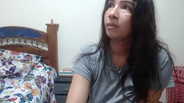 Snapshot of Ainhoa-hot chatting on May 2026 04:41:02 AM Ainhoa-hot online show from May 2026 04:41:02 AM