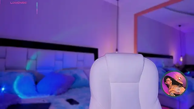 MiissCharlotte online show from September 2025 05:18:02 AM