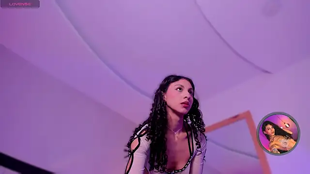 MiissCharlotte online show from October 2025 06:33:01 AM