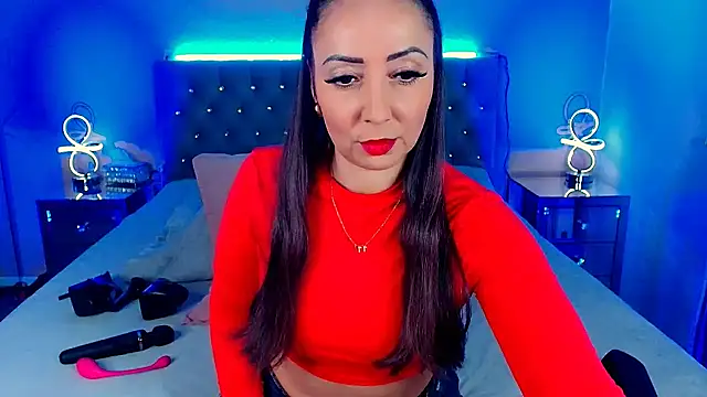 LeeTizia online show from February 2026 05:42:01 PM