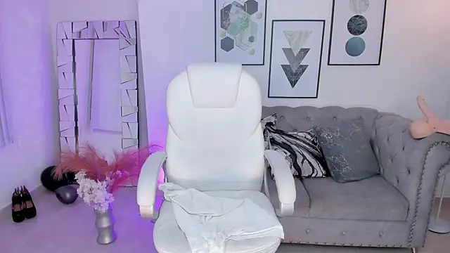 Aida adams online show from January 2025 01:42:02 AM