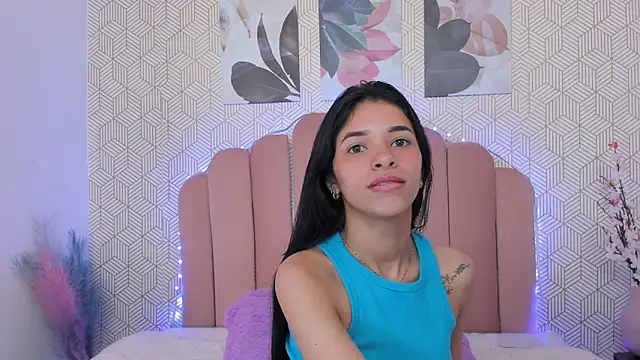 Snapshot of LisaBrunett chatting on December 2024 04:30:01 PM LisaBrunett online show from December 2024 04:30:01 PM