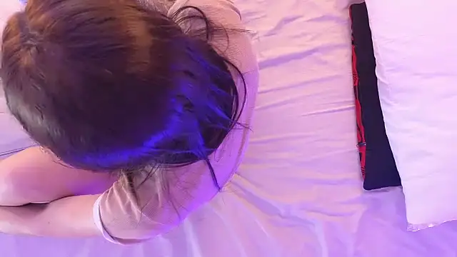 hannacruzsj online show from September 2025 06:20:01 PM