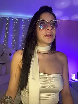 hannacruzsj online show from February 2026 06:25:01 PM