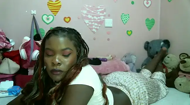 Snapshot of hot_cupcake01 chatting on December 2024 04:11:01 AM hot cupcake01 online show from December 2024 04:11:01 AM