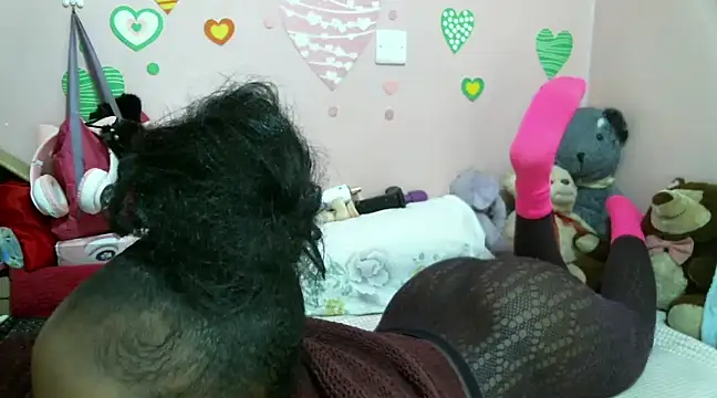 Snapshot of hot_cupcake01 chatting on January 2025 06:35:01 AM hot cupcake01 online show from January 2025 06:35:01 AM