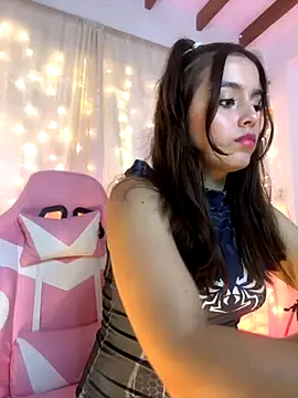 Juanelopez1 online show from October 2025 04:13:01 AM