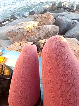 Snapshot of SexyErola27 chatting on December 2024 03:53:02 PM SexyErola27 online show from December 2024 03:53:02 PM