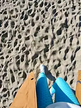 Snapshot of SexyErola27 chatting on December 2024 09:50:01 AM SexyErola27 online show from December 2024 09:50:01 AM