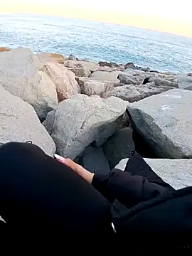 Snapshot of SexyErola27 chatting on February 2025 04:52:01 PM SexyErola27 online show from February 2025 04:52:01 PM