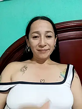 emilypoppy3 online show from October 2025 02:23:02 AM