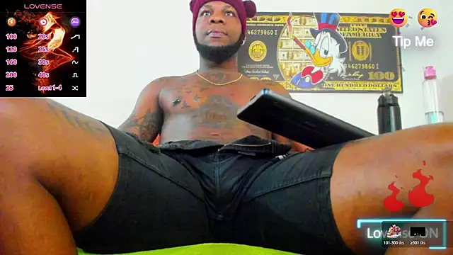 Snapshot of wotton_17 chatting on November 2025 05:35:01 PM wotton 17 online show from November 2025 05:35:01 PM