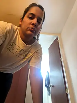 Snapshot of DeboraEvans chatting on October 2025 03:25:01 PM DeboraEvans online show from October 2025 03:25:01 PM