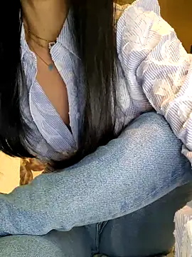 Melody87 online show from November 2025 06:32:01 PM