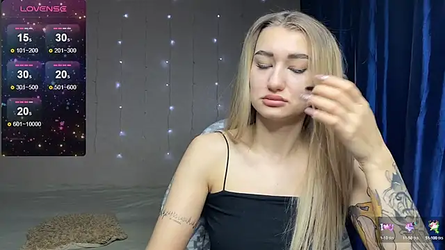 Snapshot of Silvia_Shugarr chatting on January 2025 02:57:01 AM Silvia Shugarr online show from January 2025 02:57:01 AM