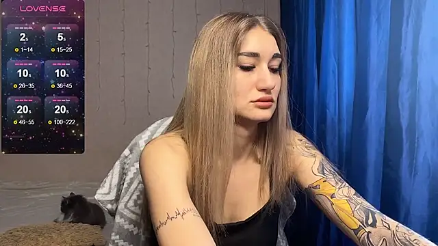Snapshot of Silvia_Shugarr chatting on March 2025 08:32:02 AM Silvia Shugarr online show from March 2025 08:32:02 AM