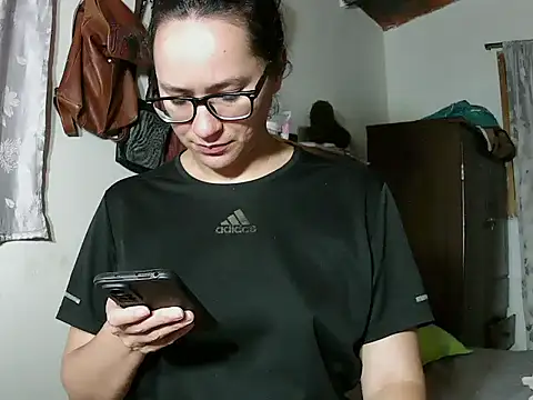 brittanycheeks online show from October 2025 01:47:01 AM