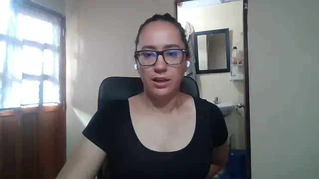brittanycheeks online show from April 2026 02:23:02 PM