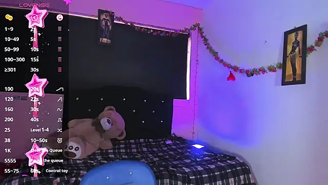 Snapshot of rosedewitt chatting on February 2025 02:13:02 PM rosedewitt online show from February 2025 02:13:02 PM