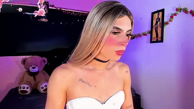 Snapshot of rosedewitt chatting on February 2025 02:03:02 PM rosedewitt online show from February 2025 02:03:02 PM