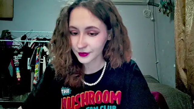 JoannaTompson online show from September 2025 07:25:01 PM