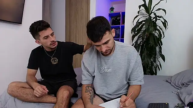 Aron-santoro online show from April 2026 12:35:01 AM