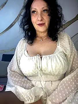 Katie-n online show from September 2025 06:06:01 AM