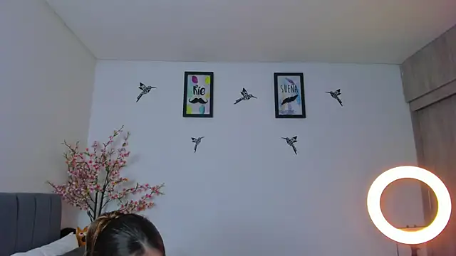 im sarah34 online show from March 2025 02:38:02 AM