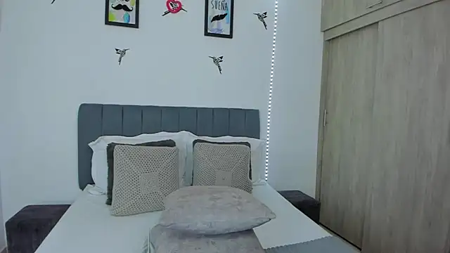 im sarah34 online show from March 2026 05:00:01 AM