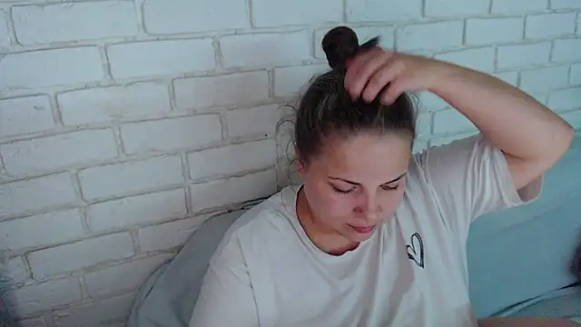 Snapshot of Crazyy_girl_ chatting on October 2025 06:25:02 PM Crazyy girl online show from October 2025 06:25:02 PM