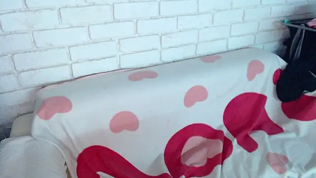 Crazyy girl  online show from March 2026 06:47:02 PM