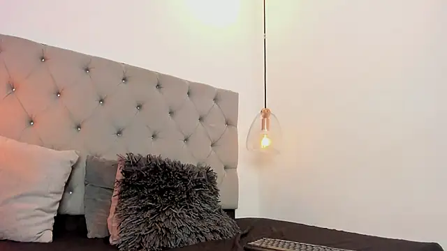 AnnPrices online show from February 2025 03:08:02 PM